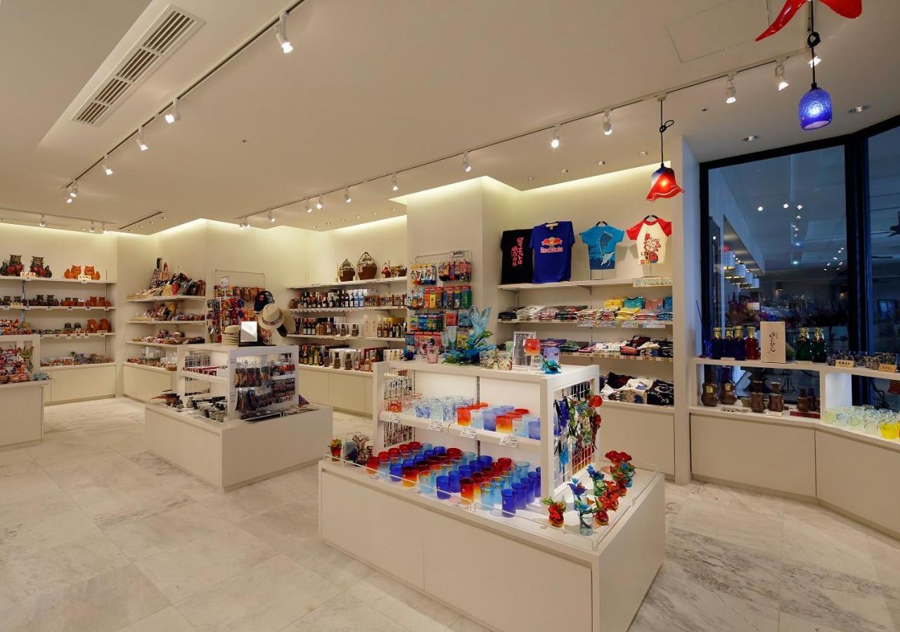Hotel Monterey Okinawa Spa & Resort Onna Exterior photo The Museum Store