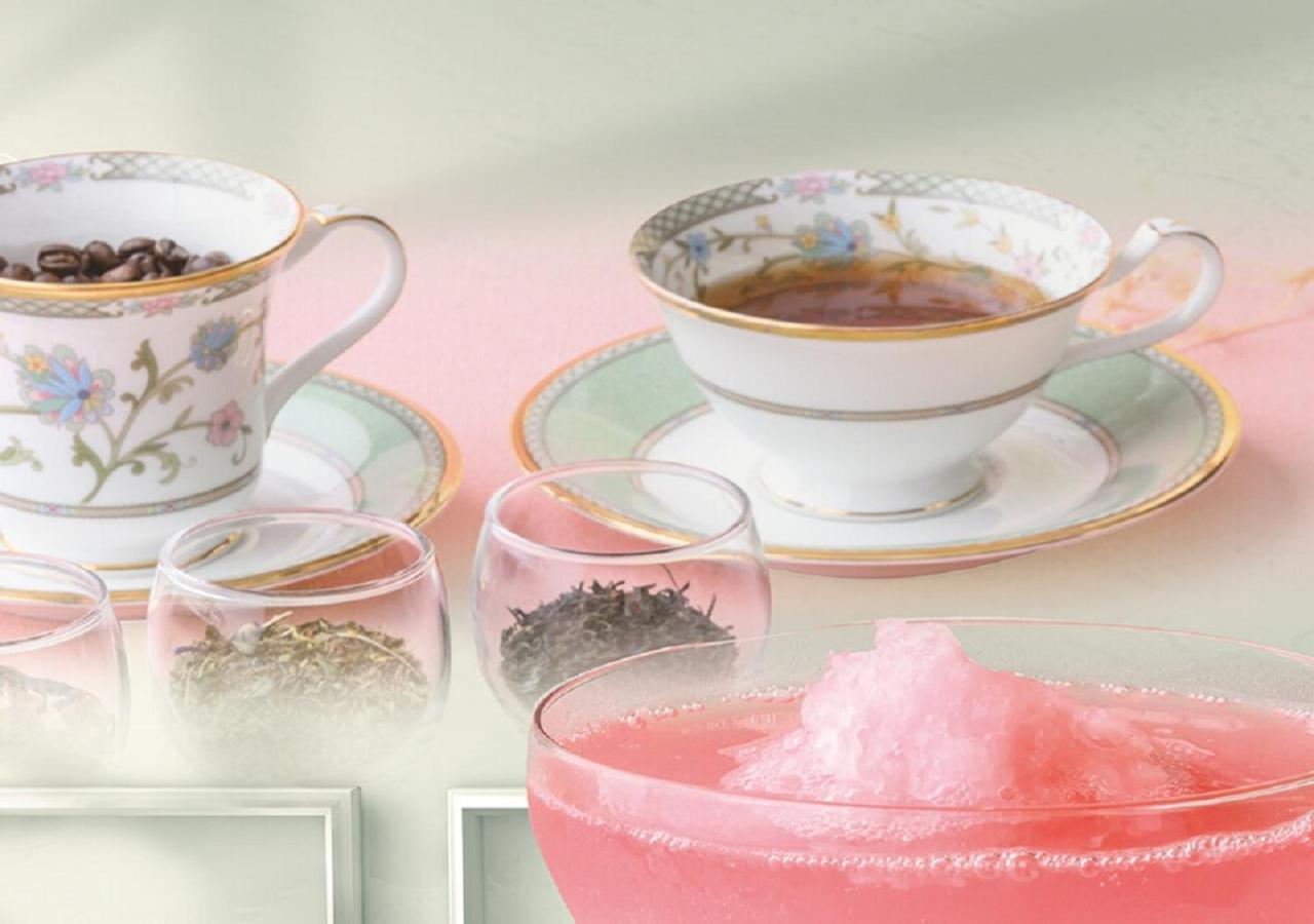 Hotel Monterey Okinawa Spa & Resort Onna Exterior photo Teacup and saucer