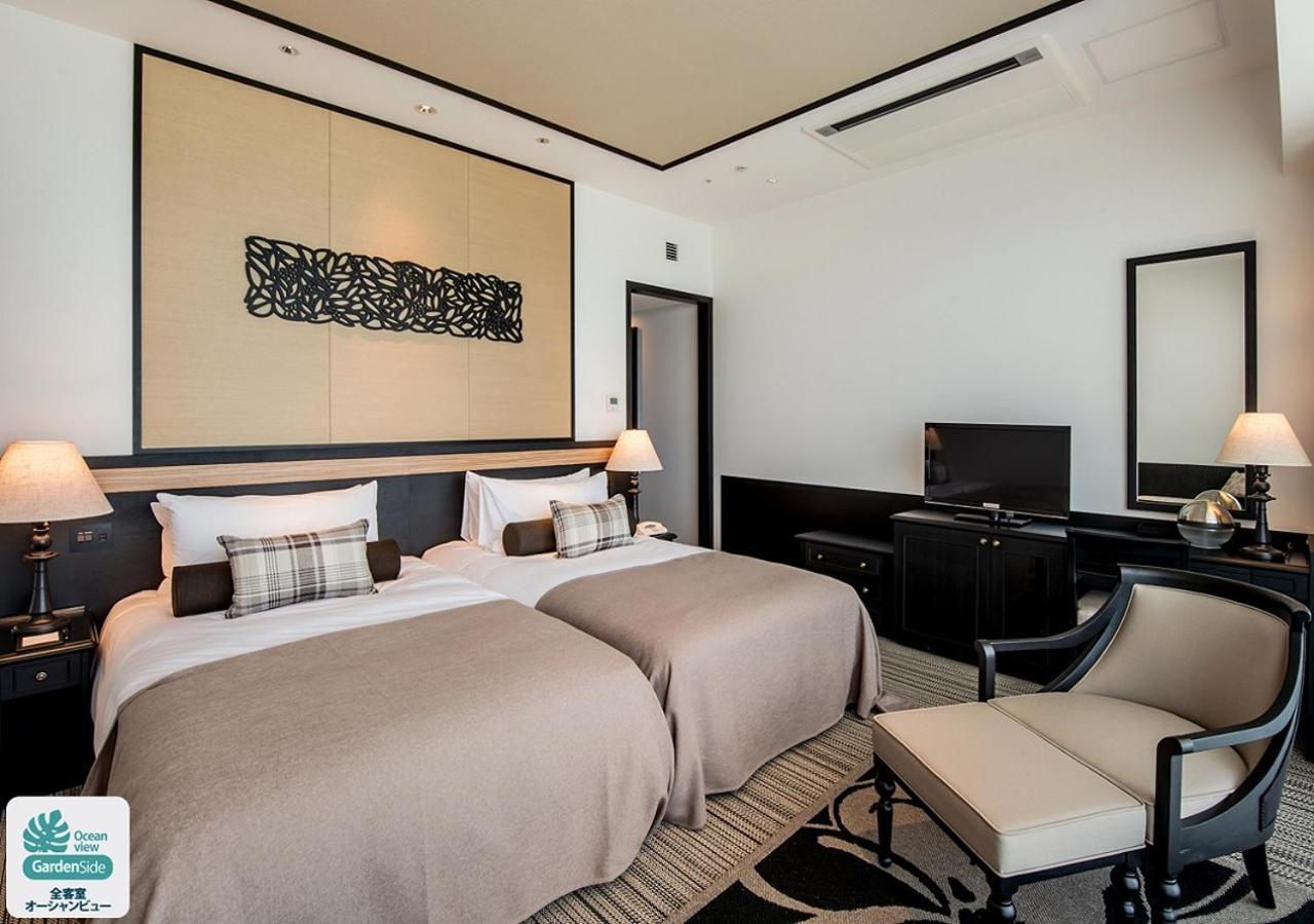 Hotel Monterey Okinawa Spa & Resort Onna Exterior photo Deluxe Room